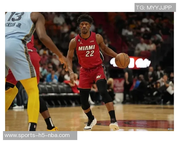 巴特勒半场状态低迷但凭罚球稳住局面贡献8分3板3断表现不俗